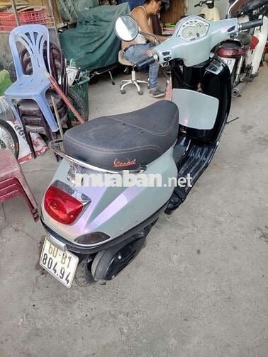 Cần bán vespa 3v ie 125cc 2012