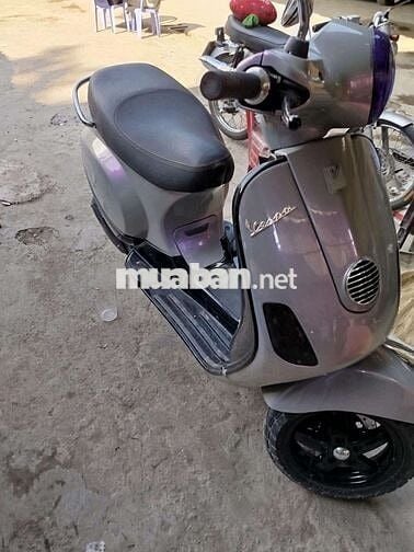 Cần bán vespa 3v ie 125cc 2012