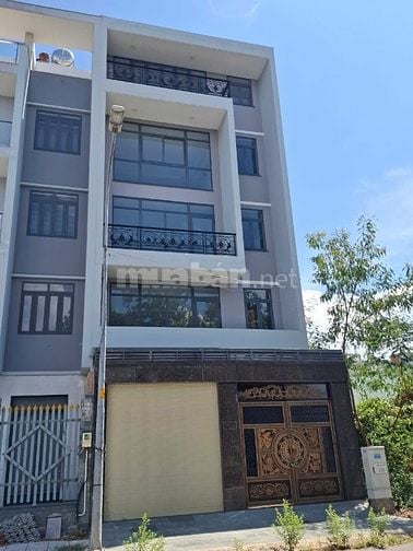 Bán nhà mặt tiền đường 66 Cát Lái Quận 2 giá 13,5 tỷ