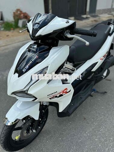 AIR BLADE 2024 ODO 3200 ĐẸP KEN CHÍNH CHỦ KÝ GIẤY