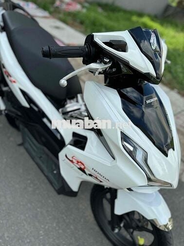 AIR BLADE 2024 ODO 3200 ĐẸP KEN CHÍNH CHỦ KÝ GIẤY