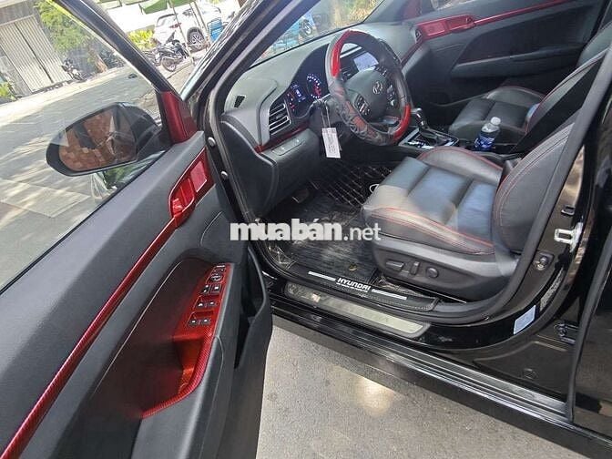 Hyundai Elantra 2020 1.6 AT Sport - 74000 km