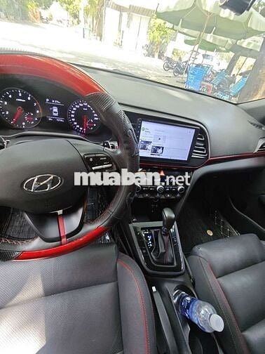Hyundai Elantra 2020 1.6 AT Sport - 74000 km