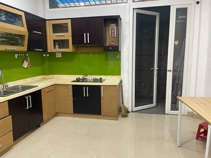 Cho thuê nhà đường 20m khu kiều đàm phường tân hưng quận 7. 
