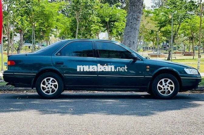 Toyota Camry 1999 - 199000 km