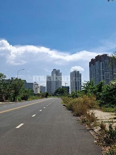 Bán nhà mặt tiền đường 66 Cát Lái Quận 2 giá 13,5 tỷ