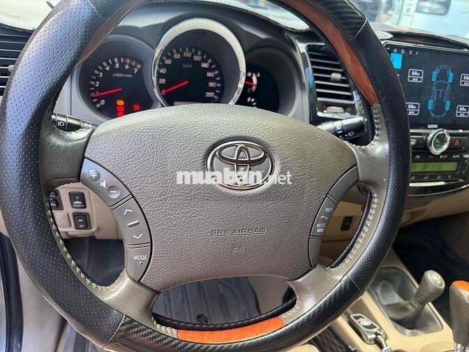 Toyota Fortuner 2009 2.7V - 120000 km