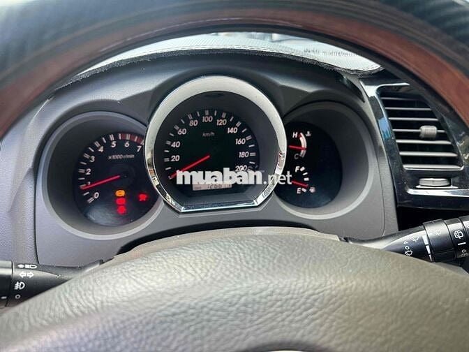 Toyota Fortuner 2009 2.7V - 120000 km