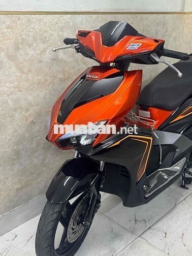 AB 125 màu đen cam mới keng 43C1-535.12