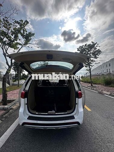 Kia Sedona 2015 Trắng Nhập Khẩu Hàn