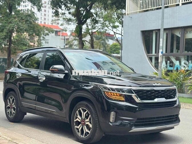 Kia Seltos 1.4Premium 2023 màu đen siêu đẹp