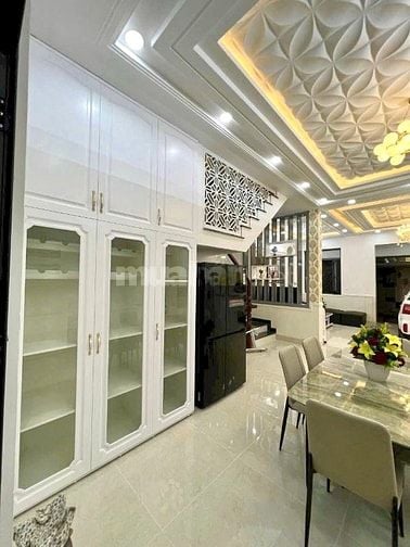 Bán nhà 42m2 Lâm Văn Bền, Q7 cách ĐH Tài chính Marketing 3p - 1tỷ780