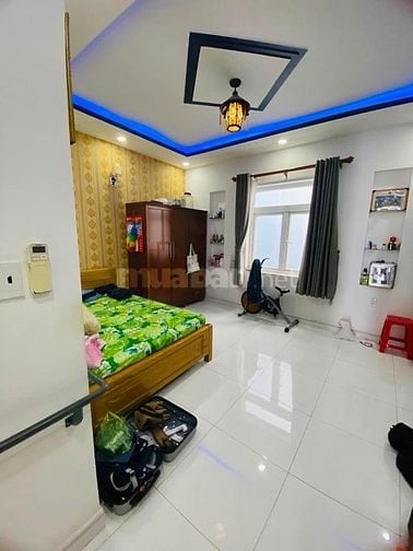 Nhà ngang lớn 5,3m Lý Nam Đế ,Quận 11. Ngay Coopmart Lý Thường Kiệt
