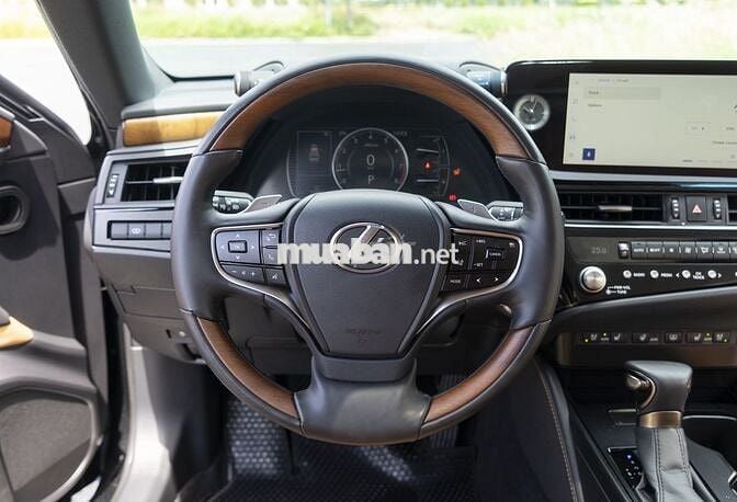 Lexus ES250 2023 đăng ký lần đầu 2024 - 14000 km