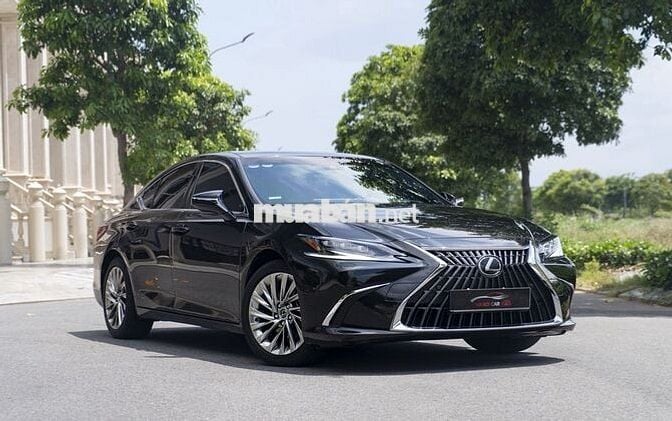 Lexus ES250 2023 đăng ký lần đầu 2024 - 14000 km