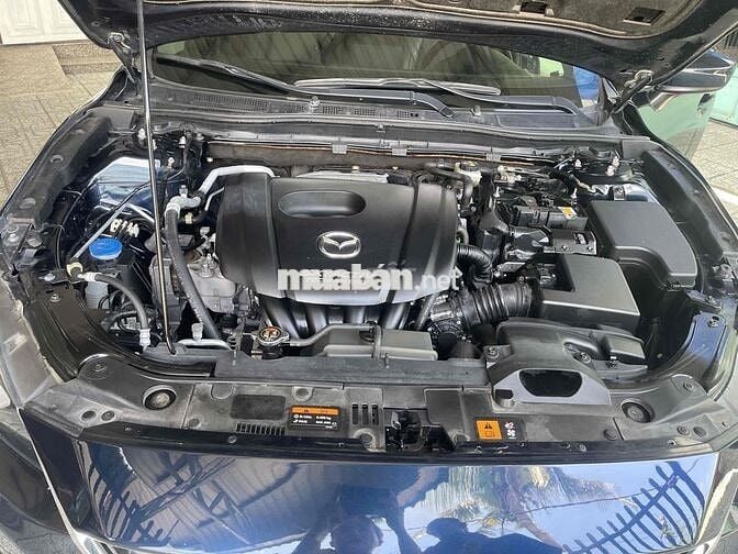 Mazda 3 2016 1.5 AT Sedan - 110000 km
