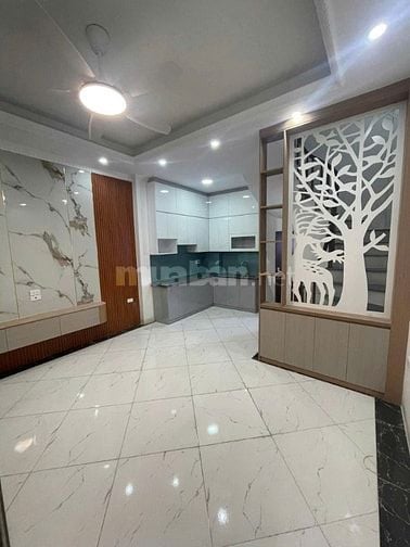 BÁN NHÀ TƯ ĐÌNH MỚI KOONG 6 TẦNG 