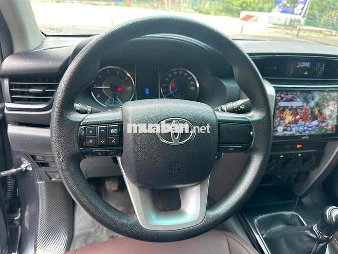 Toyota Fortuner 2017 2.4G 4x2 MT - 130000 km
