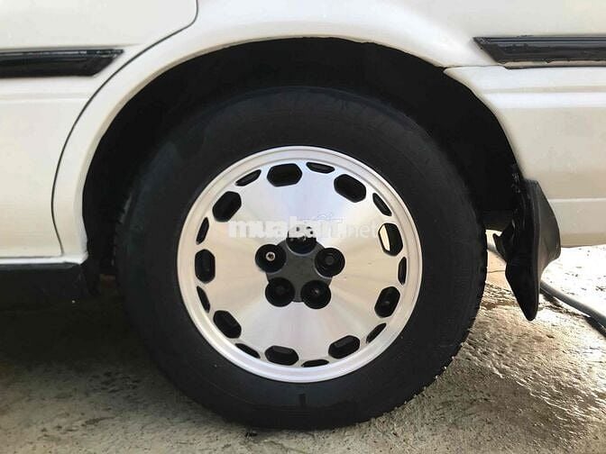 Toyota Camry 1987 - 100000 km
