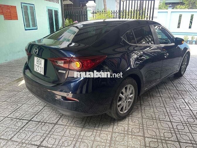 Mazda 3 2016 1.5 AT Sedan - 110000 km