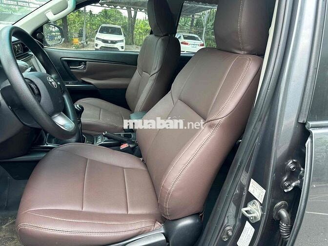 Toyota Fortuner 2017 2.4G 4x2 MT - 130000 km