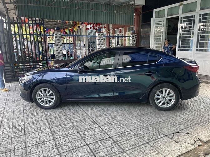 Mazda 3 2016 1.5 AT Sedan - 110000 km
