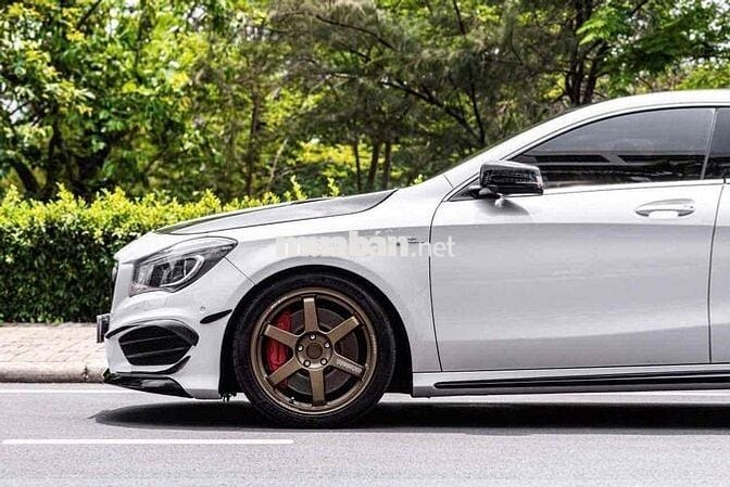 CLA45 4Matic Model 2016 màu trắng 360 Hp mạnh mẽ