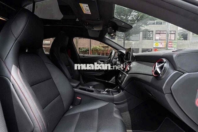CLA45 4Matic Model 2016 màu trắng 360 Hp mạnh mẽ