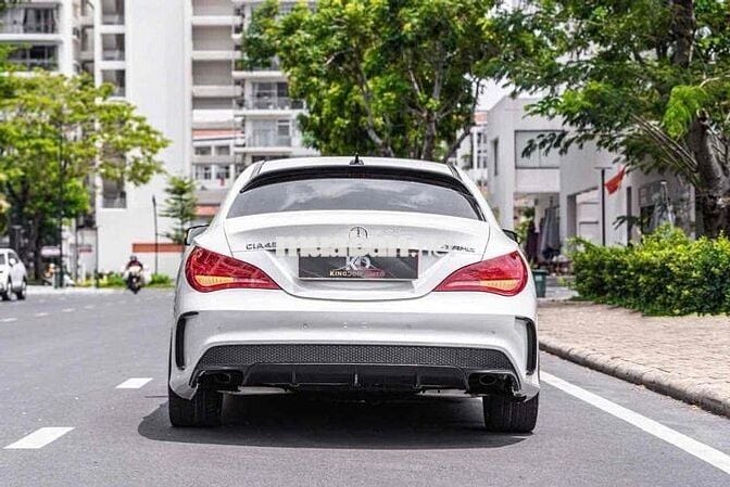 CLA45 4Matic Model 2016 màu trắng 360 Hp mạnh mẽ