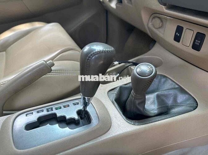 Toyota Fortuner 2009 2.7V - 190000 km