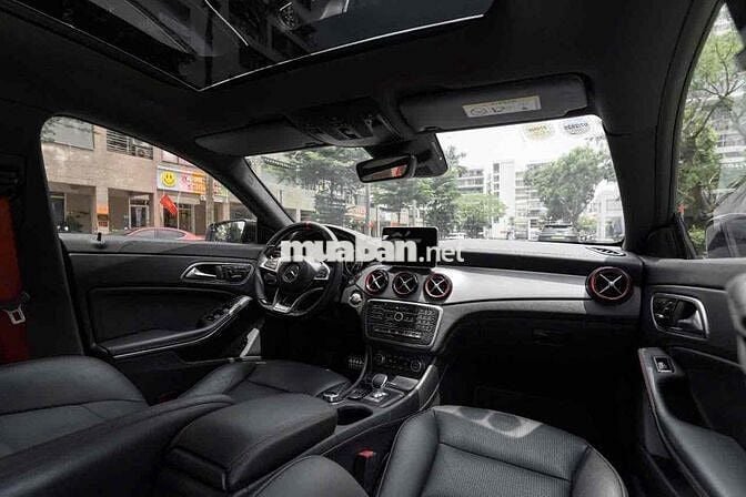 CLA45 4Matic Model 2016 màu trắng 360 Hp mạnh mẽ