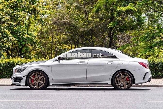 CLA45 4Matic Model 2016 màu trắng 360 Hp mạnh mẽ