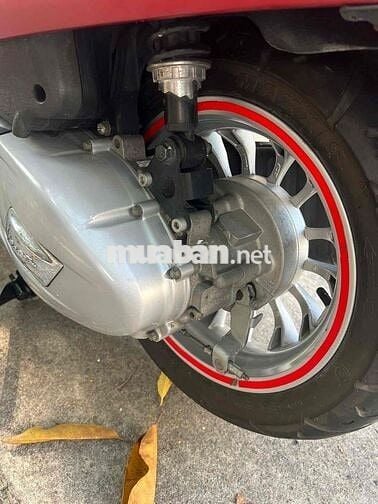 vespa 2018 đèn led moi 98% chính chủ kí giay
