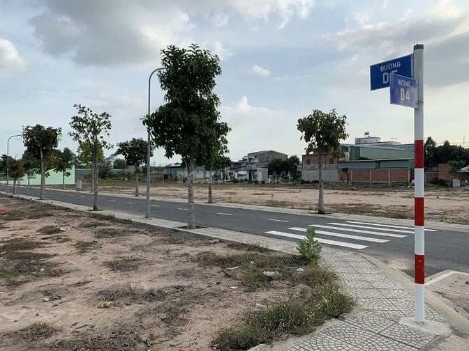BÁN LÔ ĐẤT LIÊN KỀ KCN TAM PHƯỚC - GIÁ 1Tỷ 4 - SỔ SẴN