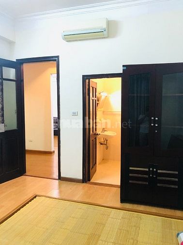 (Chính chủ) Cho thuê CC 2 PN, 2 WS, 83m, căn góc đẹp đủ đồ, thang máy