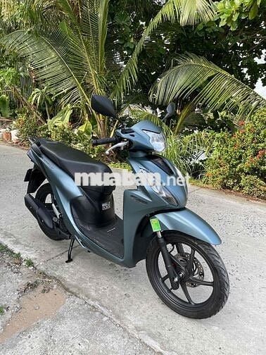 Cần bán xe vision đời mới đẹp keng
