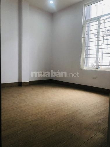 Cho thuê văn phòng tầng 5 nhà số 5, ngó 25,phố Dịch Vọng Hậu,Cầu Giấy,