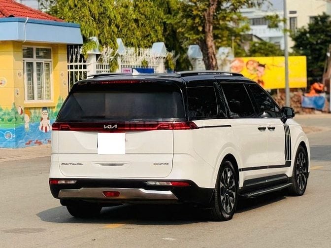 Bán Kia Carrnival 2021 bản signature cao cấp nhất