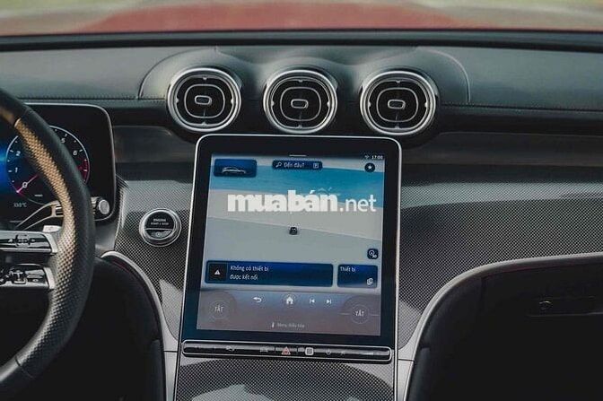 GLC300 AllNew – Màu Đỏ Độc Lạ – Lăn Bánh 12.600km