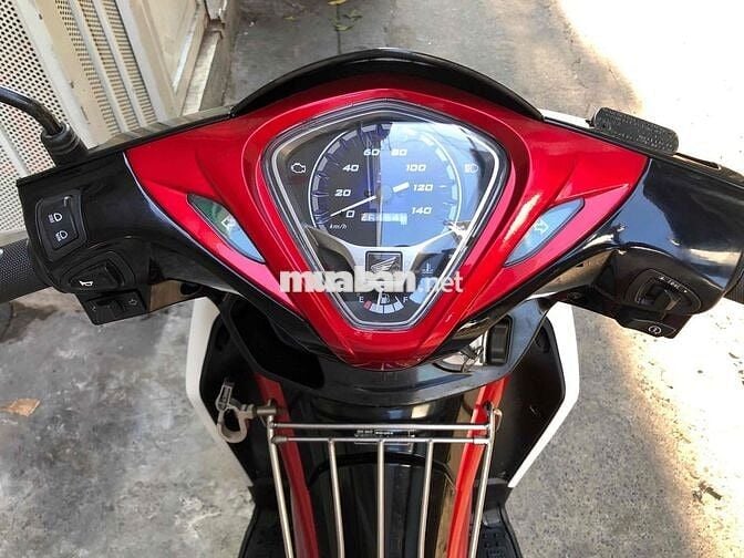 cần bán xe airblade zin đẹp nguyên bản