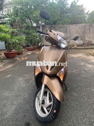 Cần thanh lý xe Honda Lead 2010