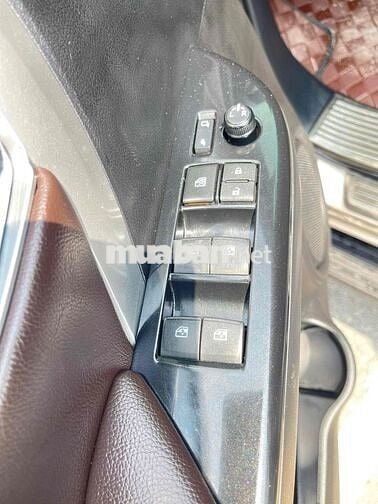 Toyota Fortuner 2020 2.4MT 4x2 MT  - 81000 km