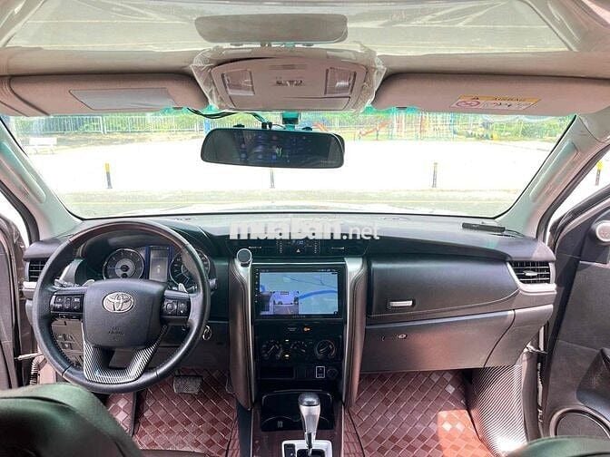 Toyota Fortuner 2020 2.4MT 4x2 MT  - 81000 km