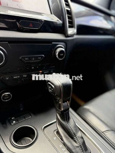Ford Everest 2 0 Titanium 4x2 AT sx2019 - 54000 km