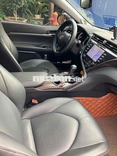 Toyota Camry 2019 2.5Q - 8686 km