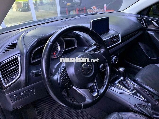 Mazda 3 2017 1.5 Sedan - 78000 km