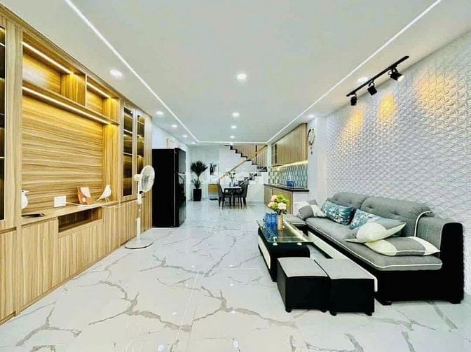 Kẹt vốn bán nhà DT 50,4m2 giá 3 tỷ 150 triệu Nguyễn Thị Nhuần, Quận 12