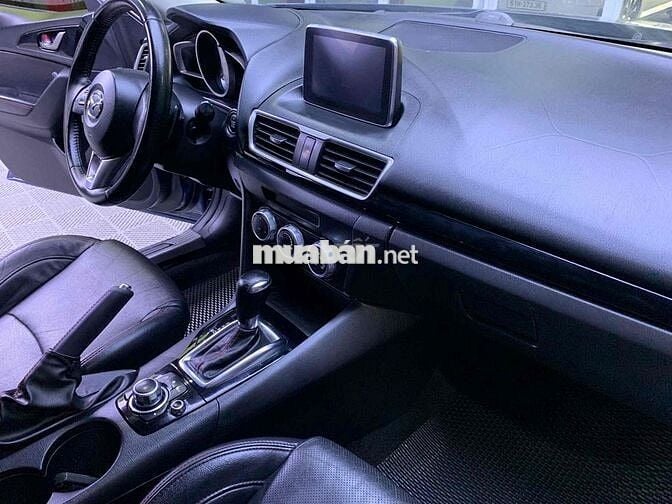 Mazda 3 2017 1.5 Sedan - 78000 km