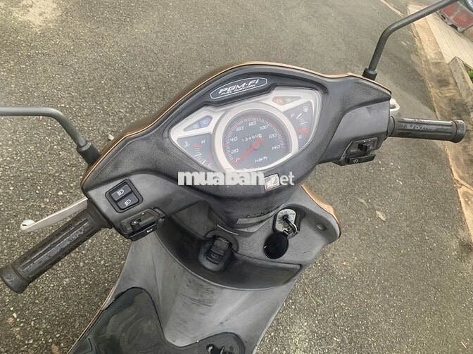 Cần thanh lý xe Honda Lead 2010