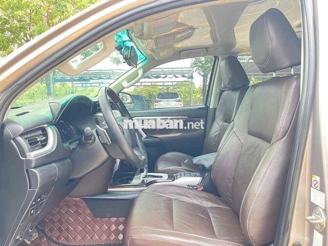 Toyota Fortuner 2020 2.4MT 4x2 MT  - 81000 km